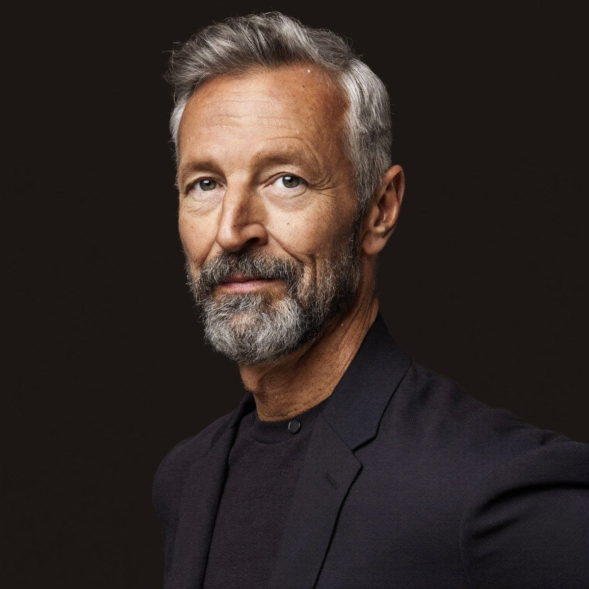 Dr. Lukas Weber